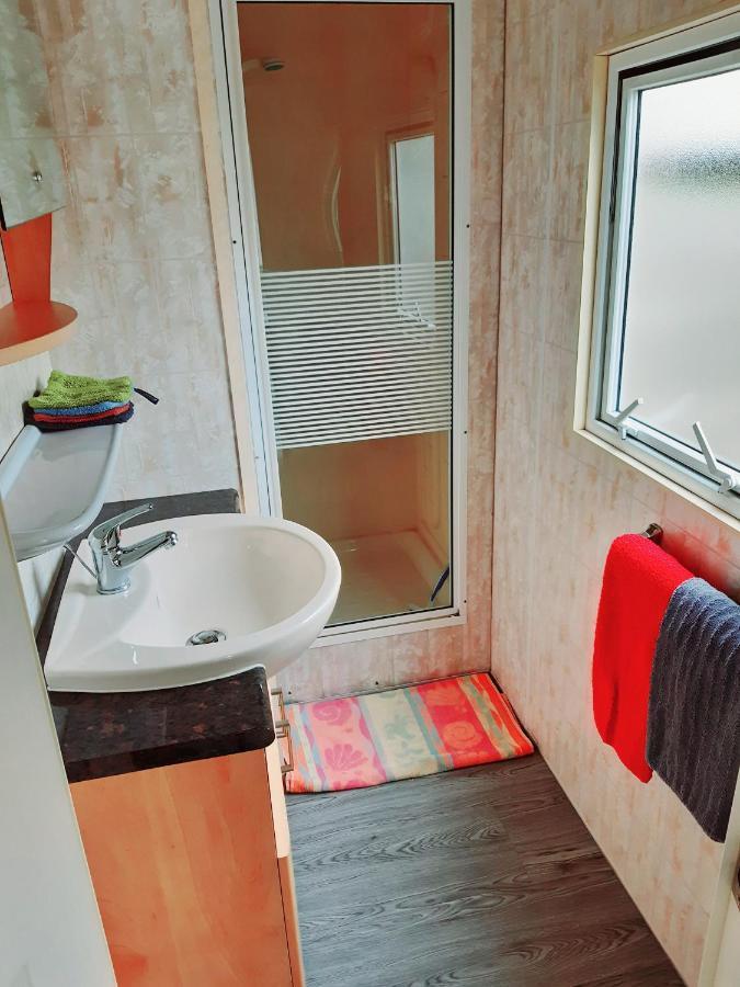Chalet 15 "De Tien Heugten" Vakantiepark Schoonloo 外观 照片
